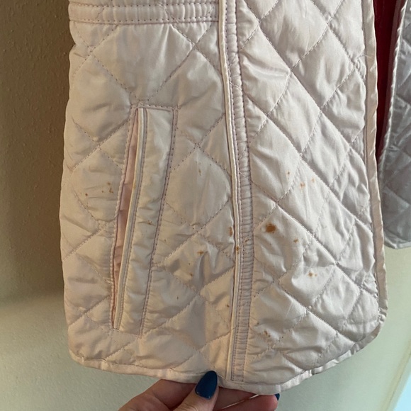 Thin white vest - Picture 6 of 8